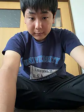 YuuYuu 010 online show from 05-06-26, 02:48