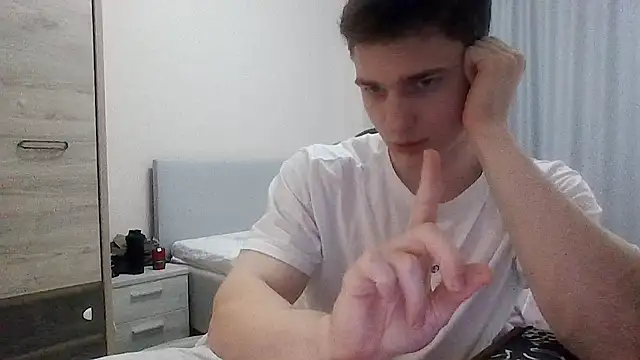 ArtemDL online show from 05-09-26, 04:43
