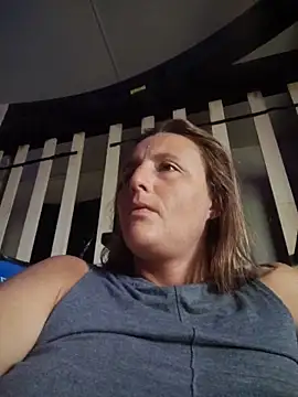 Queenle91 online show from 05-31-26, 03:40