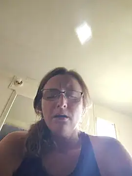 Queenle91 online show from 06-20-26, 06:24