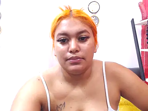 Snapshot of SWEETALIICEHOT chatting on 05-25-26, 07:34 SWEETALIICEHOT online show from 05-25-26, 07:34
