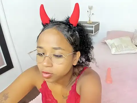 wizarpamela online show from 05-07-26, 06:55