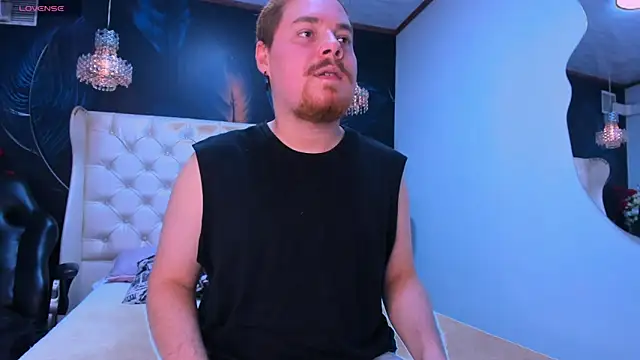 GingerHott  online show from 05-08-26, 02:37