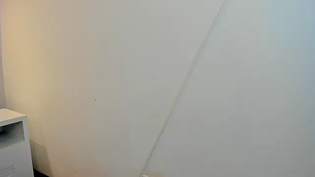 Snapshot of Anny_bakers_ chatting on 06-27-26, 11:27 Anny bakers online show from 06-27-26, 11:27