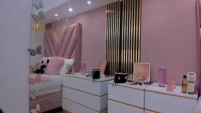 Snapshot of Anny_bakers_ chatting on 07-24-26, 11:28 Anny bakers online show from 07-24-26, 11:28