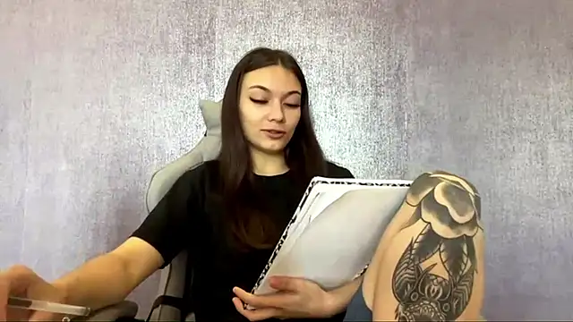 SecretLinaX online show from 05-28-26, 11:38