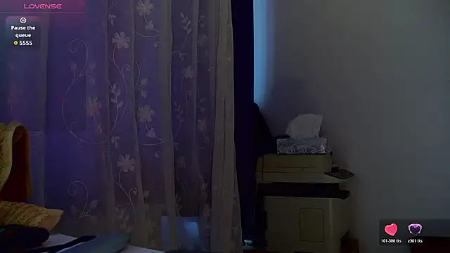 LeilaBie online show from 05-18-26, 04:01