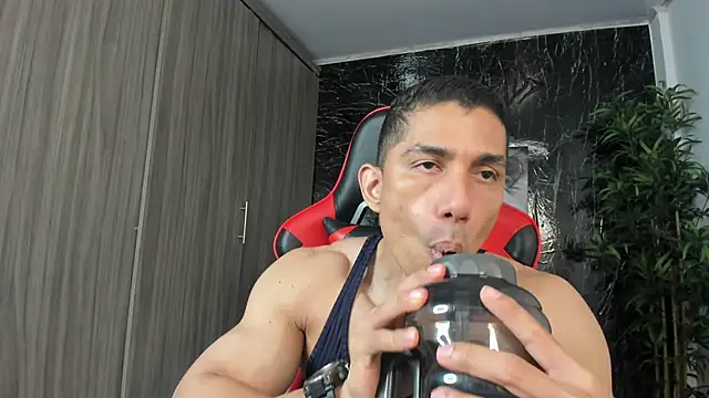 Erik castle online show from 06-02-26, 03:45
