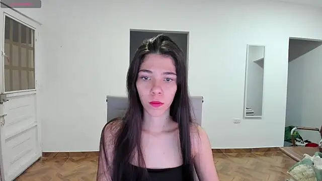 cutesofiaa online show from 06-25-26, 04:54