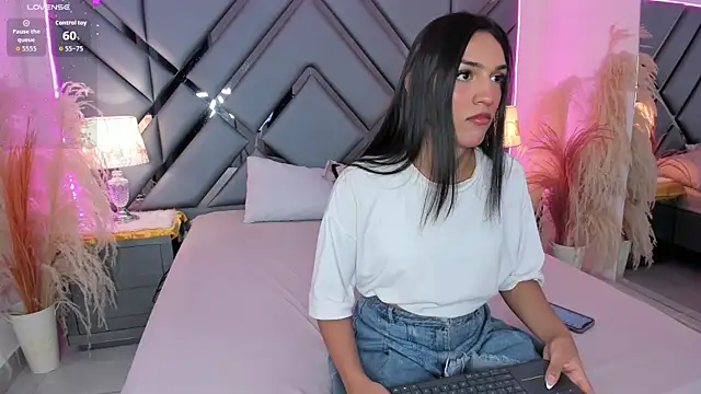 MadisonHerrera online show from 05-13-26, 04:47