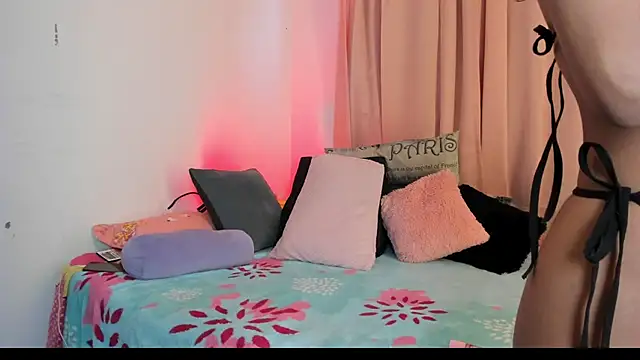 Sophiie dreams online show from 07-25-26, 12:55