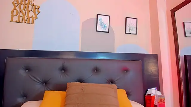 Boy Mathew online show from 06-18-26, 11:26