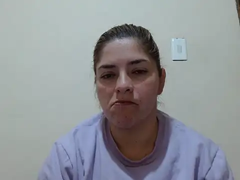 Snapshot of Catalina_sweet_ws chatting on 06-19-26, 03:34 Catalina sweet ws online show from 06-19-26, 03:34