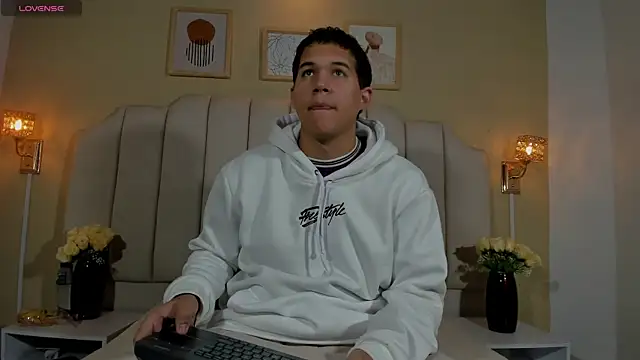 jacob schneider online show from 06-18-26, 11:48