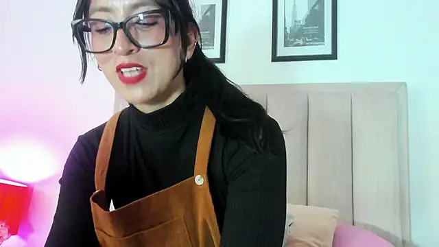 ZarayFeet online show from 05-24-26, 04:07