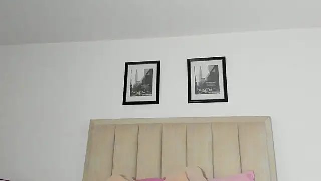 ZarayFeet online show from 05-17-26, 04:18
