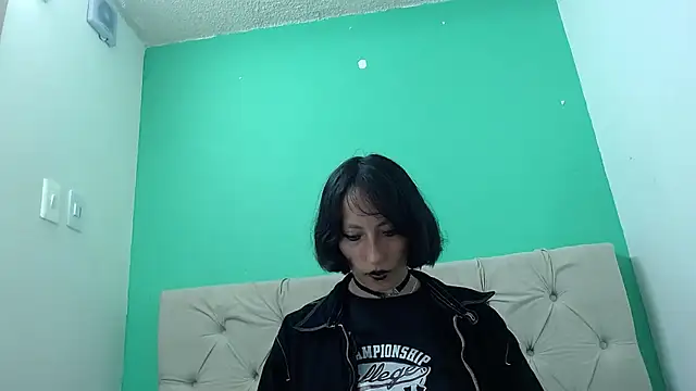 amoremerchmar online show from 06-17-26, 03:06