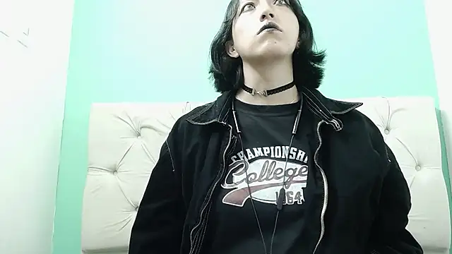 amoremerchmar online show from 06-16-26, 03:17