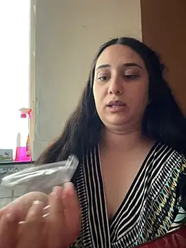 ICEDGLOSS online show from 06-19-26, 02:56