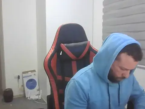 Giingz22 online show from 06-15-26, 01:06