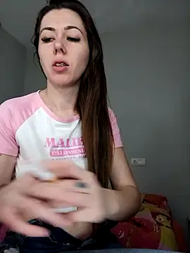 ssaarayy26 online show from 05-15-26, 08:07