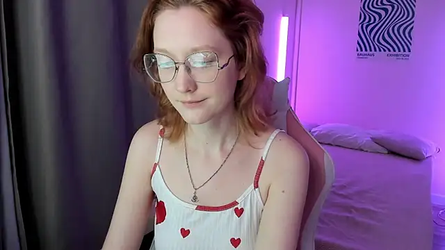 LunaTerry online show from 05-16-26, 10:36