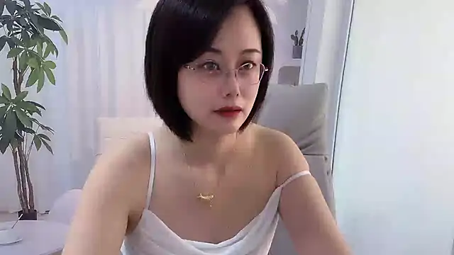 Naomi Z online show from 06-01-26, 11:37