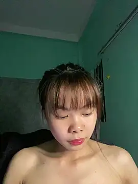 Snapshot of Cry_sexy chatting on 05-29-26, 06:36 Cry sexy online show from 05-29-26, 06:36