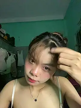 Snapshot of Cry_sexy chatting on 05-18-26, 03:17 Cry sexy online show from 05-18-26, 03:17