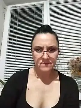 MillaMia45 online show from 05-07-26, 06:22
