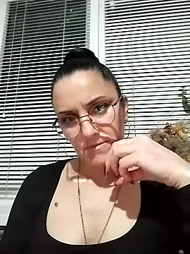 MillaMia45 online show from 05-09-26, 07:28