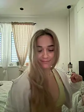 LillyStarr online show from 06-27-26, 07:58