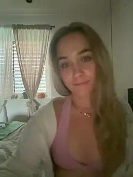 LillyStarr online show from 06-28-26, 06:03