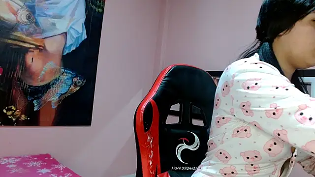LunaKittyx online show from 05-13-26, 01:18