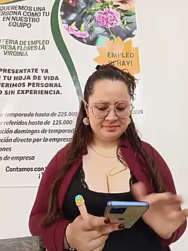 VANESSA  28 online show from 05-22-26, 04:27