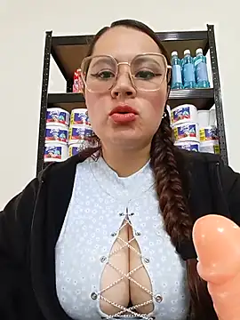VANESSA  28 online show from 05-19-26, 01:29