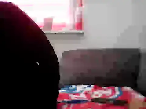 LindaLee90 online show from 05-10-26, 02:19