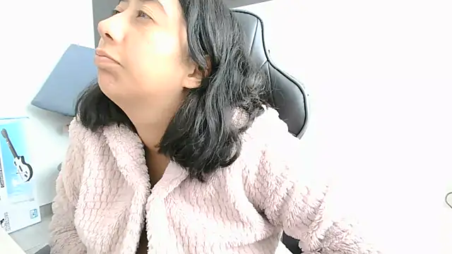 saramaSS online show from 06-15-26, 07:35