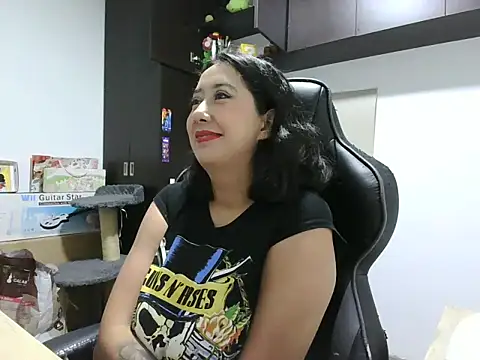 saramaSS online show from 05-26-26, 04:10