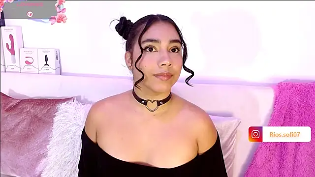  Sofi Rios  online show from 05-10-26, 06:39