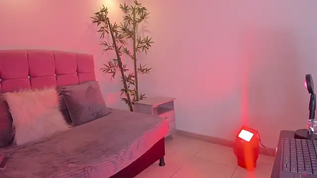 SoftPrincess online show from 06-05-26, 04:06