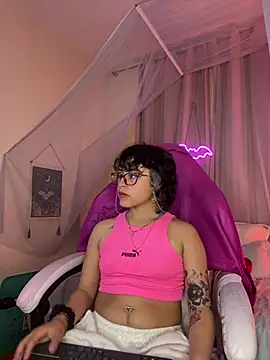 Lusiana   online show from 06-25-26, 11:54