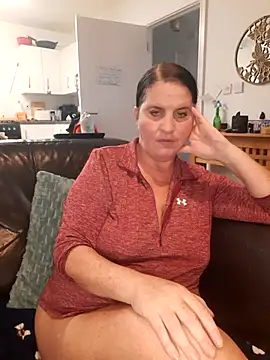 Velvet-Milf online show from 06-19-26, 04:02