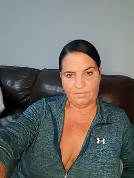 Velvet-Milf online show from 05-17-26, 05:40