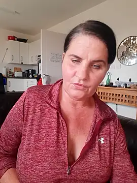 Velvet-Milf online show from 06-16-26, 03:56