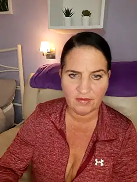 Velvet-Milf online show from 05-16-26, 07:51