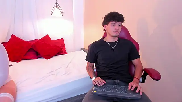 ariblake online show from 06-16-26, 06:41