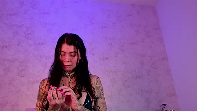 Mia hill1 online show from 06-10-26, 08:43