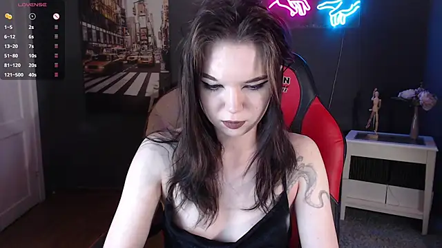 Mia Via online show from 05-10-26, 06:17