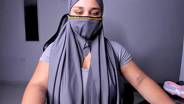 Salma farouk online show from 06-15-26, 04:56